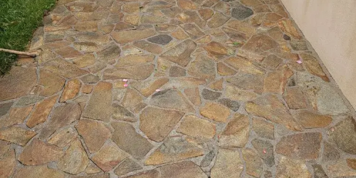 Décembre 2025 : nettoyage d'une dalle (photo après)