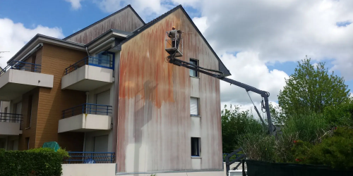 Août 2025 : nettoyage de façade (photo avant)